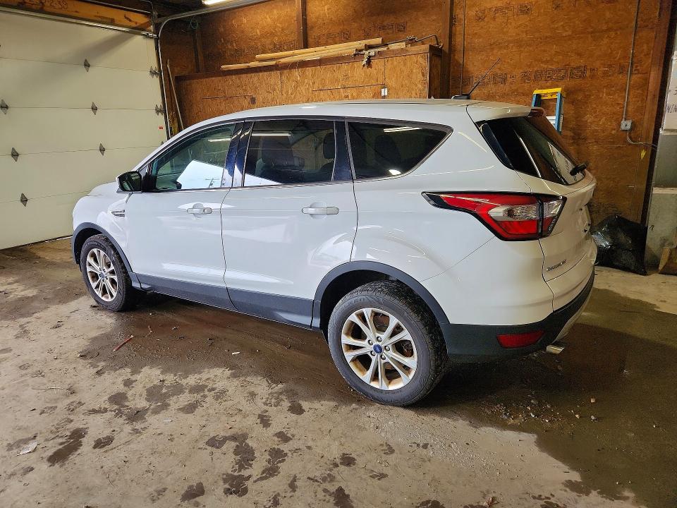 Продажа на аукционе авто 2017 Ford Escape, vin: 1FMCU9GDXHUE52682, номер лота: 64553166