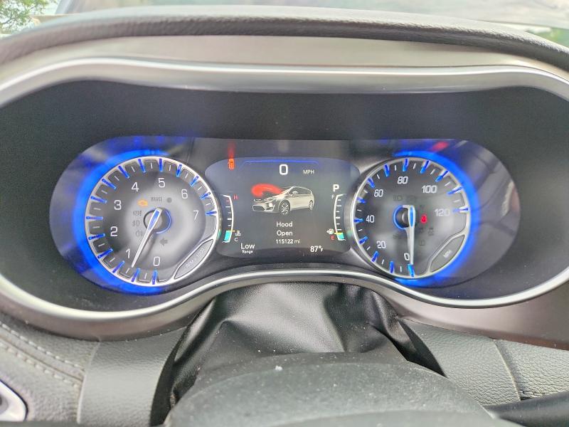 64447966 :رقم المزاد ، 2C4RC1GG0JR273986 vin ، 2018 Chrysler Pacifica مزاد بيع