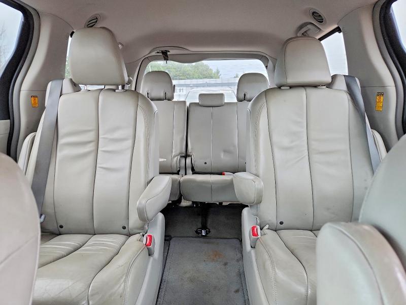 Продажа на аукционе авто 2013 Toyota Sienna, vin: 5TDYK3DC1DS281814, номер лота: 64781896