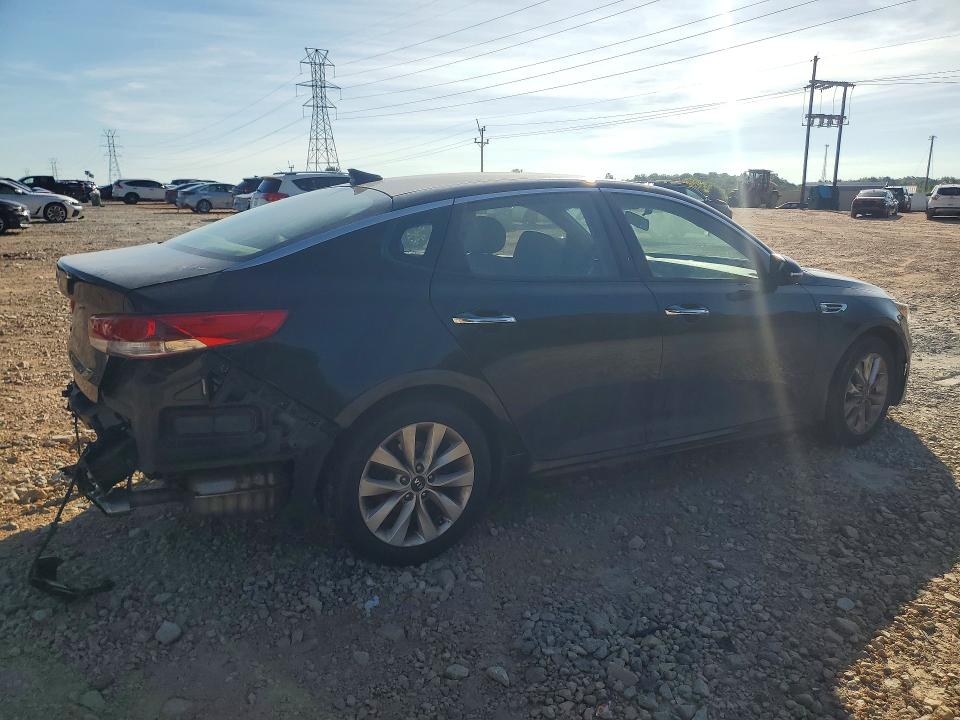 65531776 :رقم المزاد ، 5XXGT4L32JG272200 vin ، 2018 Kia Optima مزاد بيع