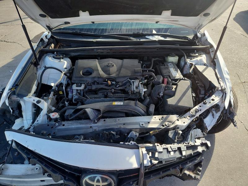 2018 Toyota Camry მანქანა იყიდება აუქციონზე, vin: 4T1B11HK7JU531364, აუქციონის ნომერი: 64950616