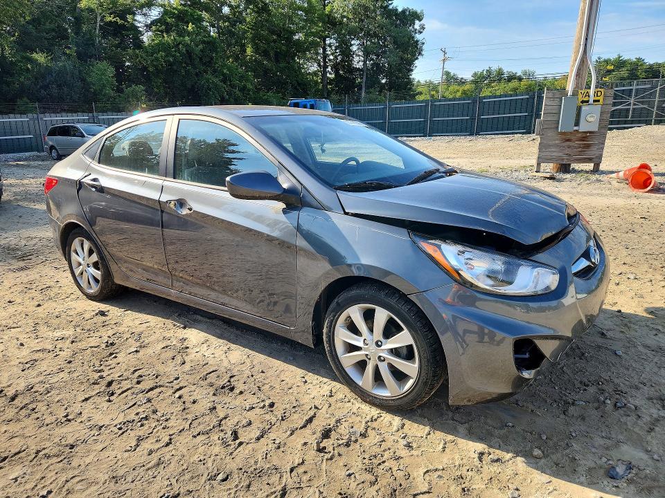 66908596 :رقم المزاد ، KMHCU4AE1DU294005 vin ، 2013 Hyundai Accent مزاد بيع