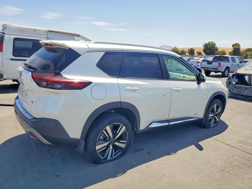 Продаж на аукціоні авто 2022 Nissan Rogue, vin: 5N1BT3CA8NC693830, номер лоту: 64469006