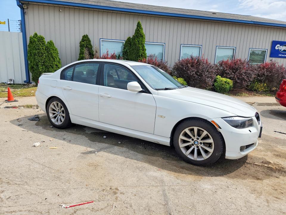 2011 Bmw 328 მანქანა იყიდება აუქციონზე, vin: WBAPH7C53BA801510, აუქციონის ნომერი: 66042276