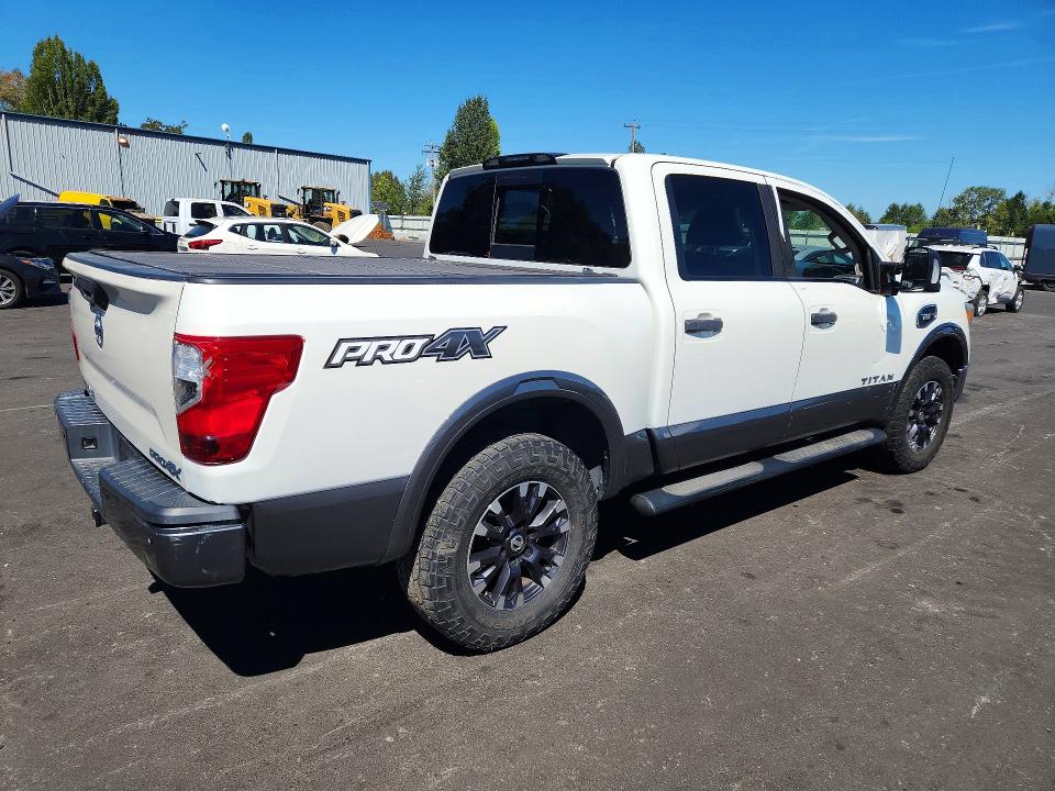 2017 Nissan Titan მანქანა იყიდება აუქციონზე, vin: 1N6AA1E59HN533262, აუქციონის ნომერი: 64590436
