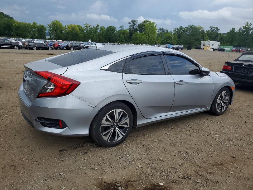 2017 Honda Civic მანქანა იყიდება აუქციონზე, vin: 2HGFC1F31HH657598, აუქციონის ნომერი: 67055376
