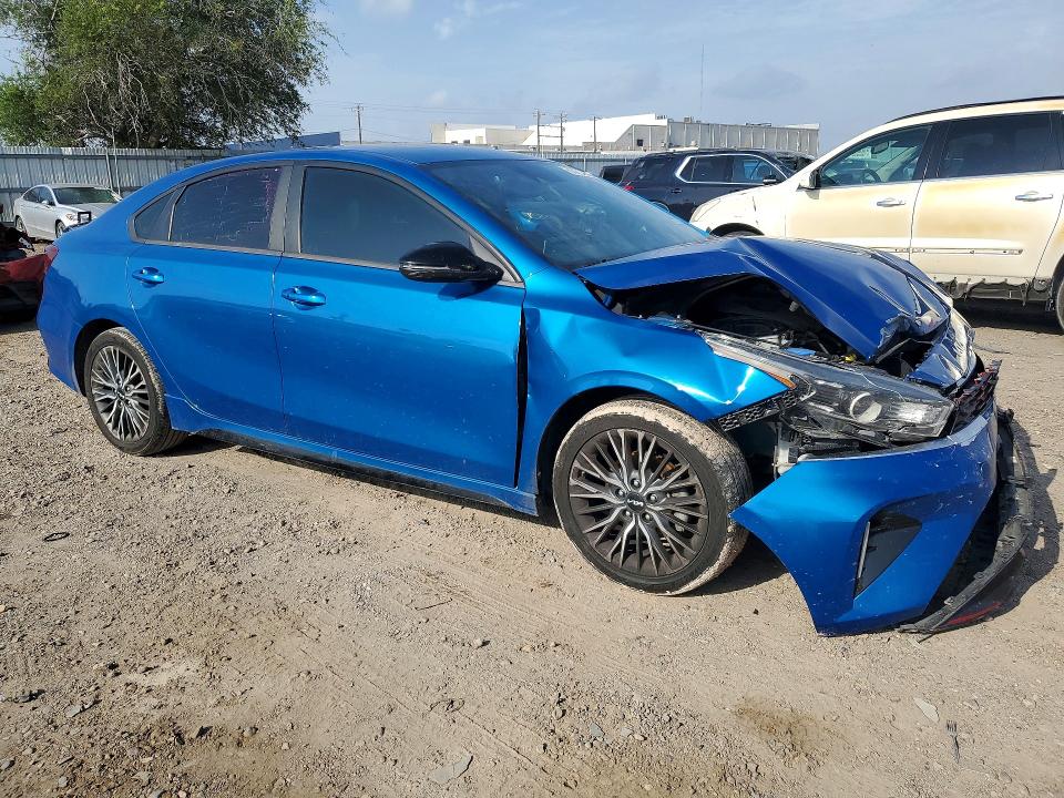 2022 Kia Forte მანქანა იყიდება აუქციონზე, vin: 3KPF54ADXNE418861, აუქციონის ნომერი: 63674856