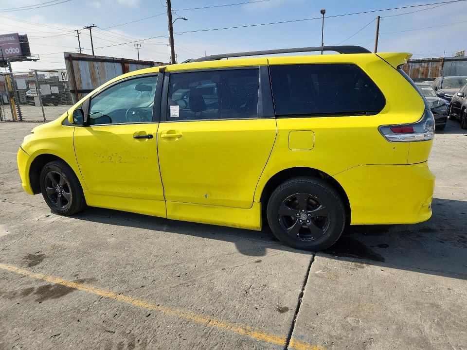 Продаж на аукціоні авто 2011 Toyota Sienna, vin: 5TDXK3DC3BS083597, номер лоту: 62788576