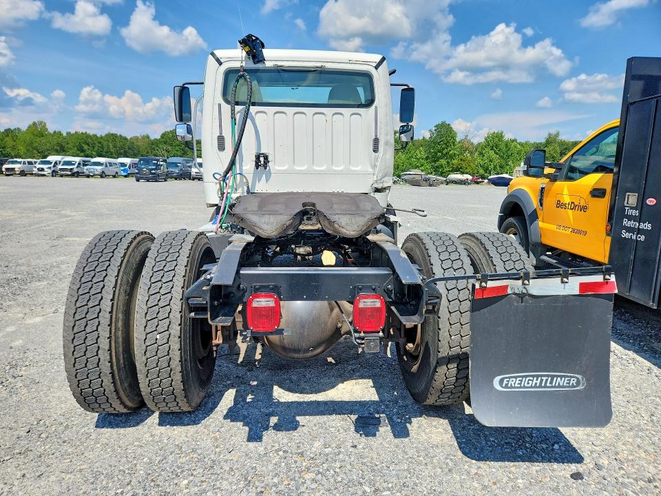 2020 Freightliner M2 მანქანა იყიდება აუქციონზე, vin: 1FUBCYFE6LHLJ3019, აუქციონის ნომერი: 65326856