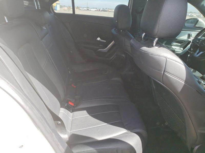 65494256 :رقم المزاد ، WDD3G4EB2KW023165 vin ، 2019 Mercedes-benz A مزاد بيع