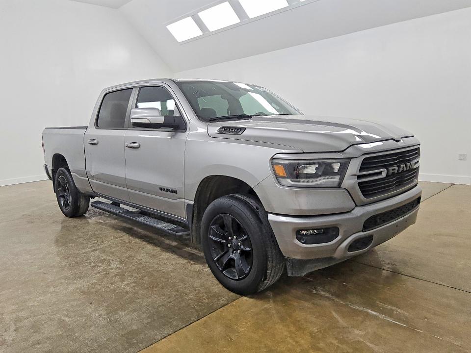 61771866 :رقم المزاد ، 1C6SRFTT1MN515502 vin ، 2021 Ram 1500 مزاد بيع