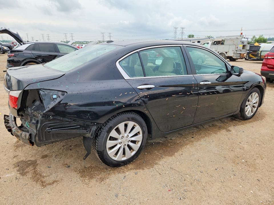 62528646 :رقم المزاد ، 1HGCR2F88FA159834 vin ، 2015 Honda Accord مزاد بيع