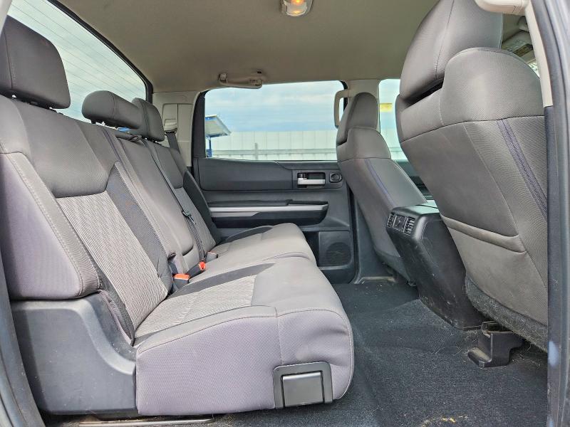 63929026 :رقم المزاد ، 5TFDW5F16FX437515 vin ، 2015 Toyota Tundra مزاد بيع