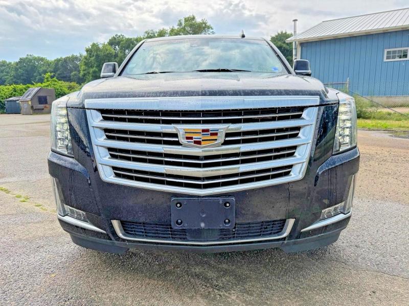 Продажа на аукционе авто 2020 Cadillac Escalade, vin: 1GYS4KKJ2LR110640, номер лота: 64413616