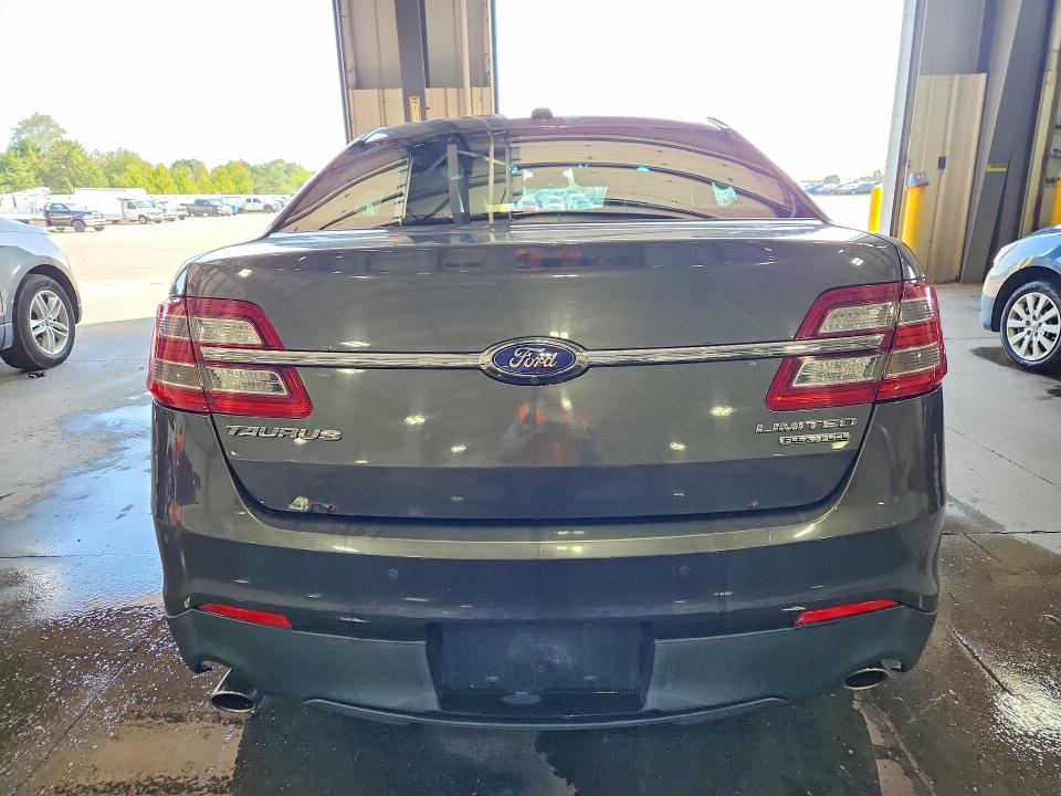 Продажа на аукционе авто 2015 Ford Taurus, vin: 1FAHP2F83FG111025, номер лота: 65676526