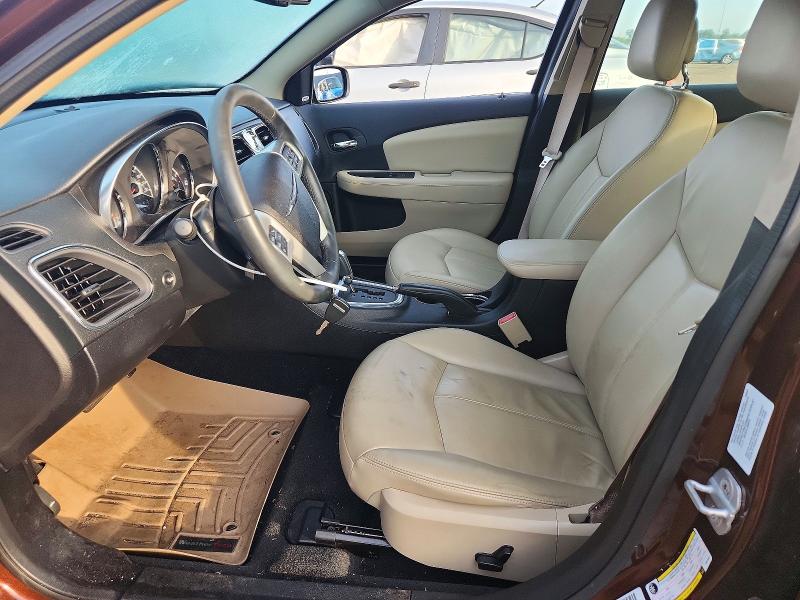 65932976 :رقم المزاد ، 1C3CCBCG2DN618071 vin ، 2013 Chrysler 200 مزاد بيع