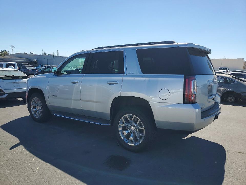 63589296 :رقم المزاد ، 1GKS1AKC6HR335603 vin ، 2017 Gmc Yukon مزاد بيع