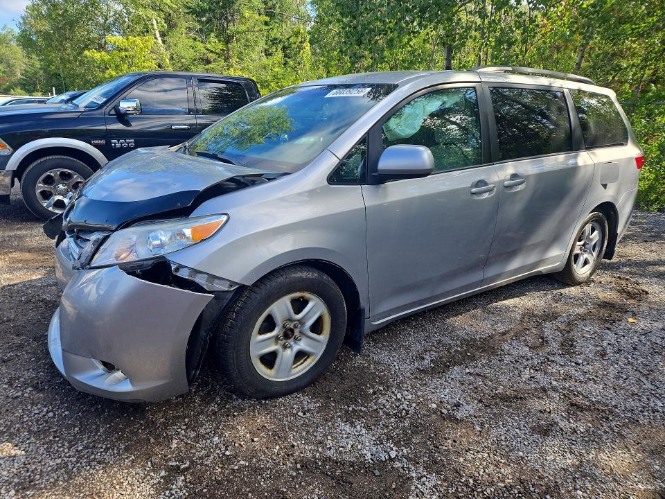 Aukcja sprzedaży 2015 Toyota Sienna, vin: 5TDKK3DCXFS668886, numer aukcji: 66039256