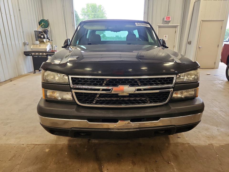 Продажа на аукционе авто 2007 Chevrolet Silverado, vin: 1GCEC14X77Z181808, номер лота: 64280086