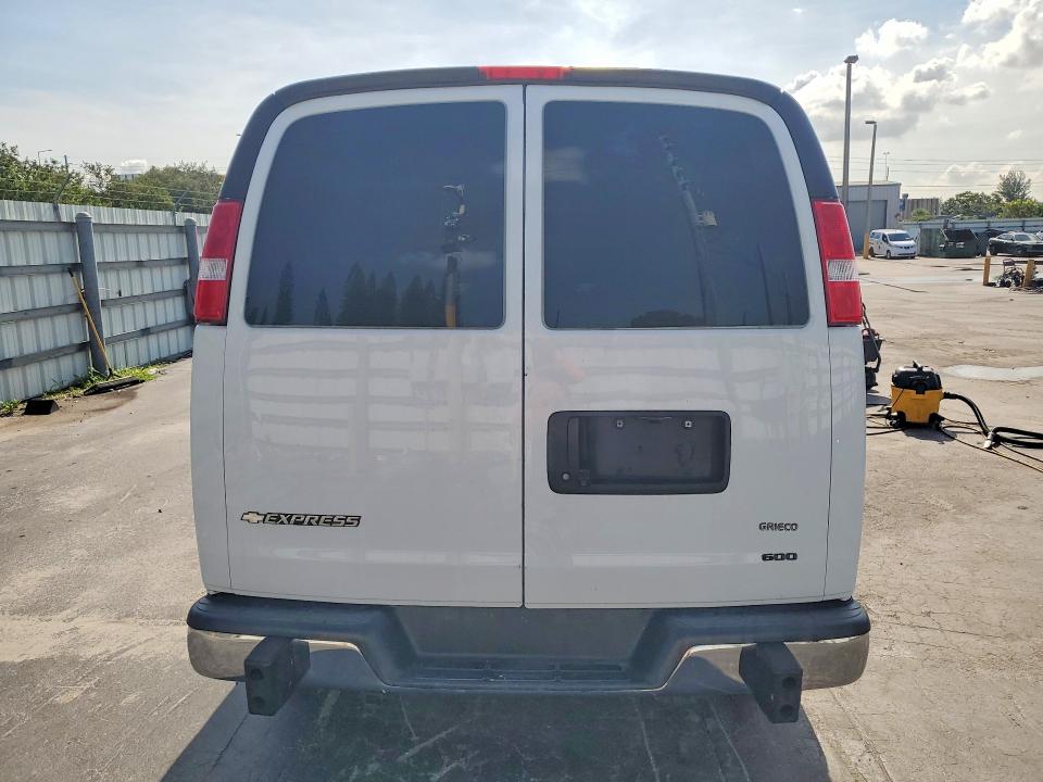 Продаж на аукціоні авто 2020 Chevrolet Express G2500, vin: 1GCWGAFG3L1227228, номер лоту: 64298196