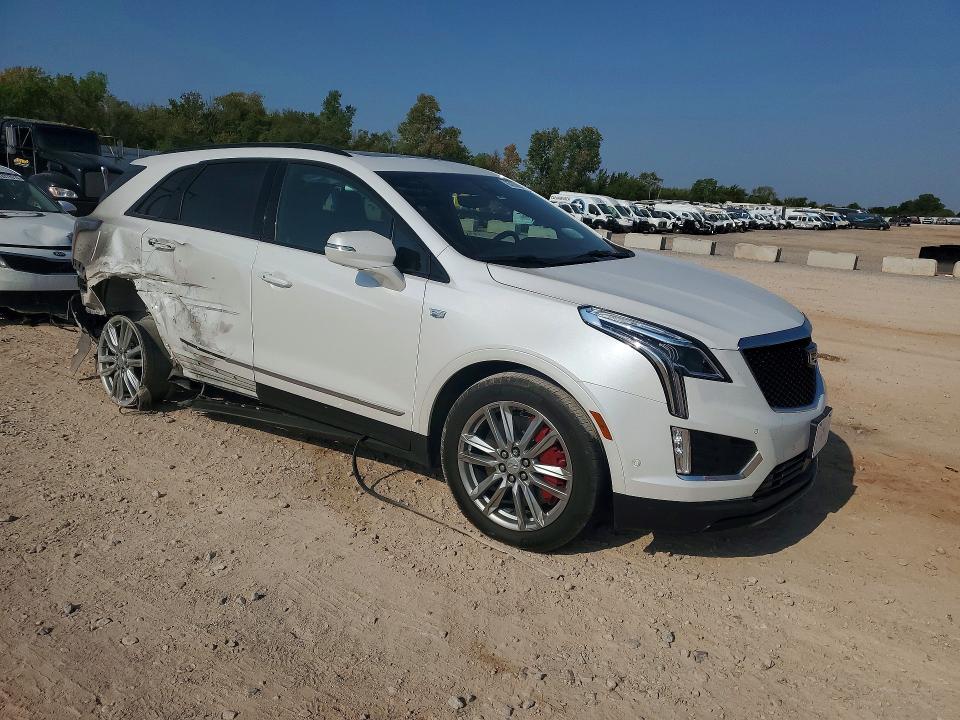 63730056 :رقم المزاد ، 1GYKNGRS5RZ717374 vin ، 2024 Cadillac Xt5 مزاد بيع