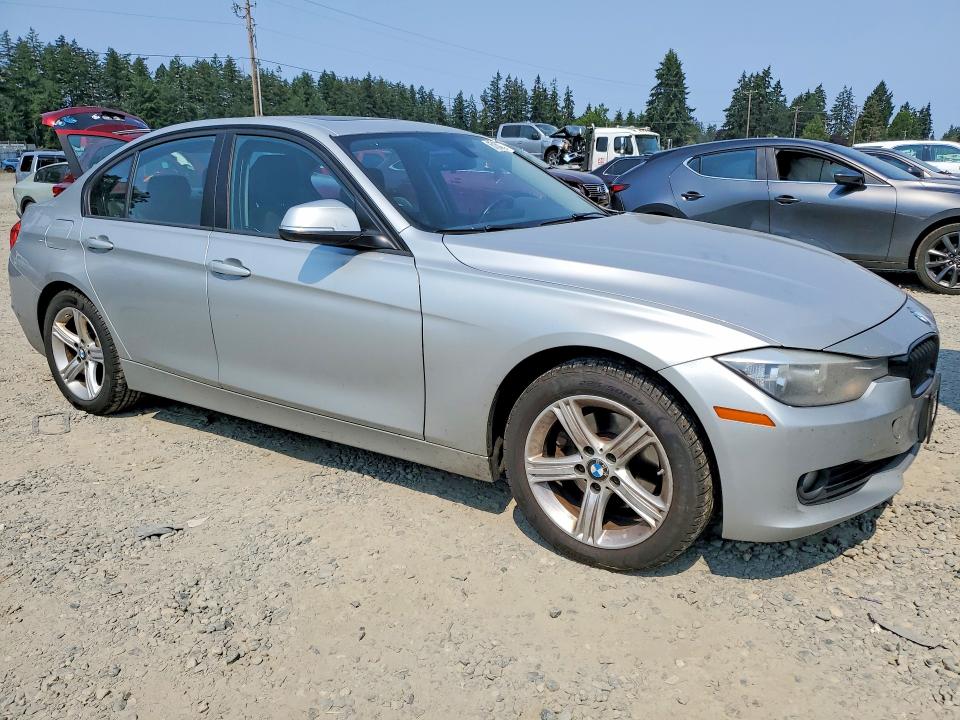 2013 Bmw 328 მანქანა იყიდება აუქციონზე, vin: WBA3B3C55DF540895, აუქციონის ნომერი: 65154786