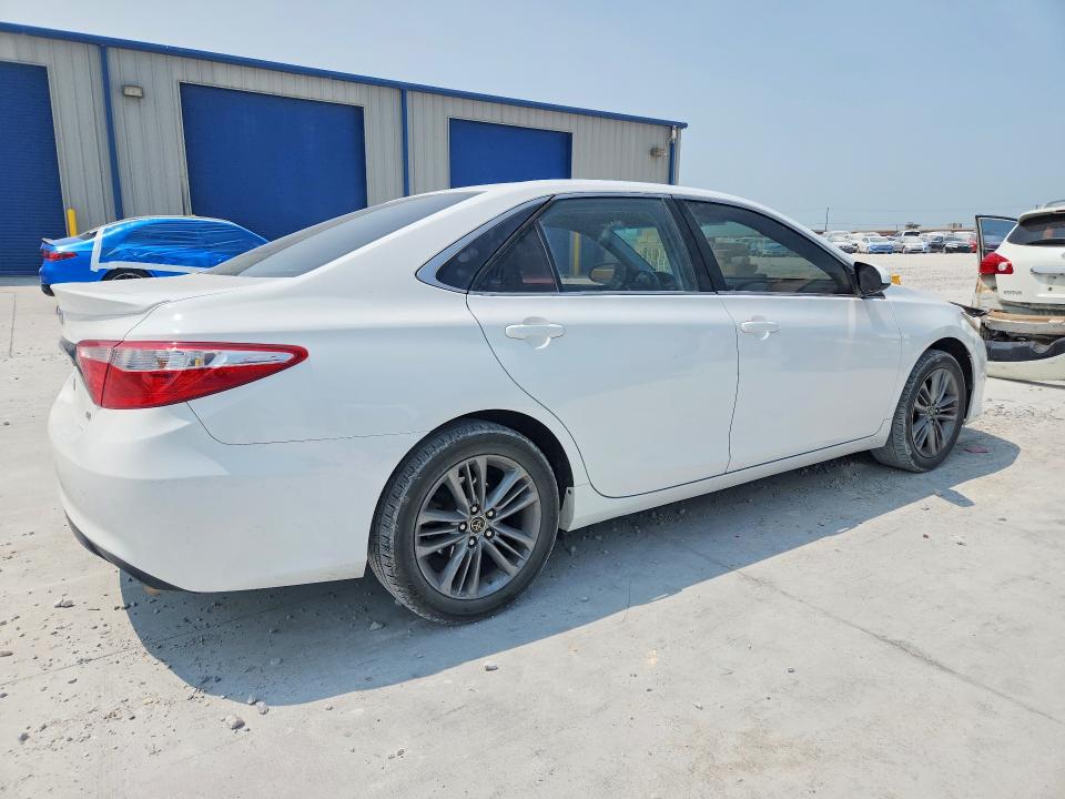 Aukcja sprzedaży 2015 Toyota Camry, vin: 4T1BF1FKXFU934556, numer aukcji: 63876136