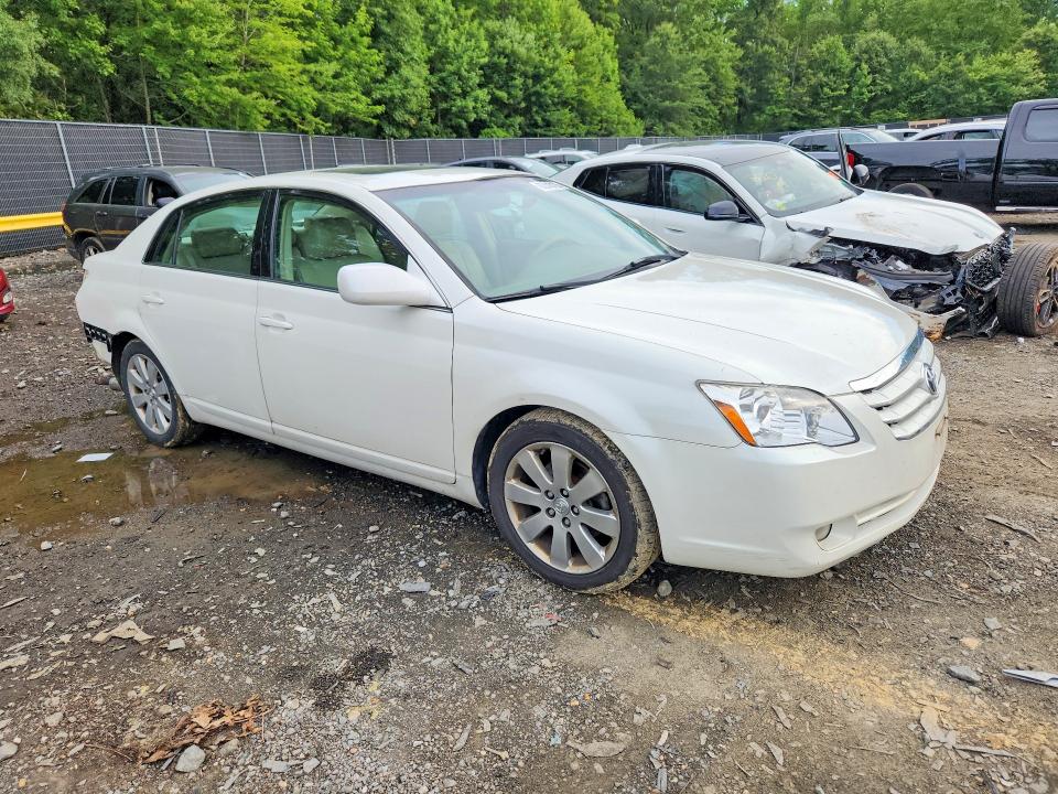 63543176 :رقم المزاد ، 4T1BK36B27U201121 vin ، 2007 Toyota Avalon مزاد بيع