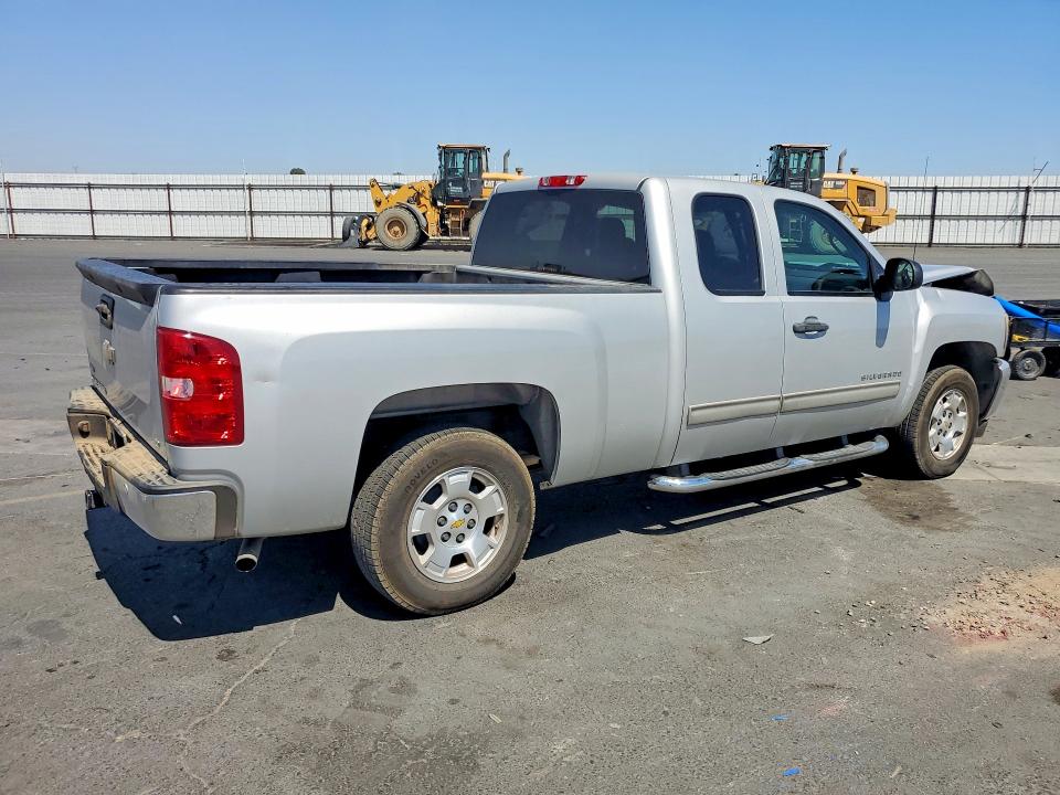 2010 Chevrolet Silverado მანქანა იყიდება აუქციონზე, vin: 1GCSCSE07AZ141200, აუქციონის ნომერი: 63844626