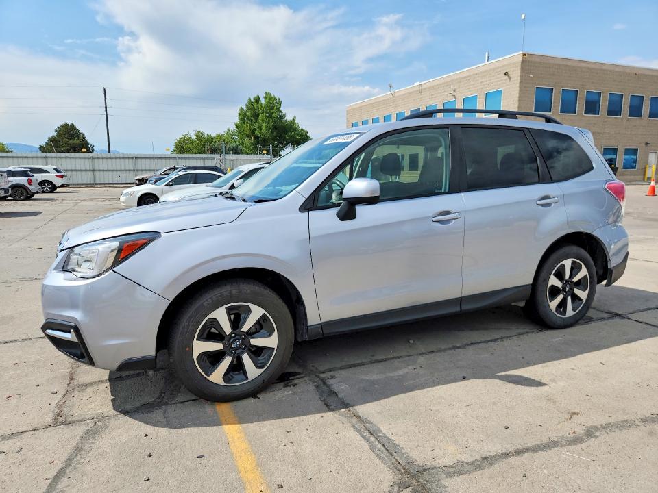 63931456 :رقم المزاد ، JF2SJAEC5JH586276 vin ، 2018 Subaru Forester مزاد بيع