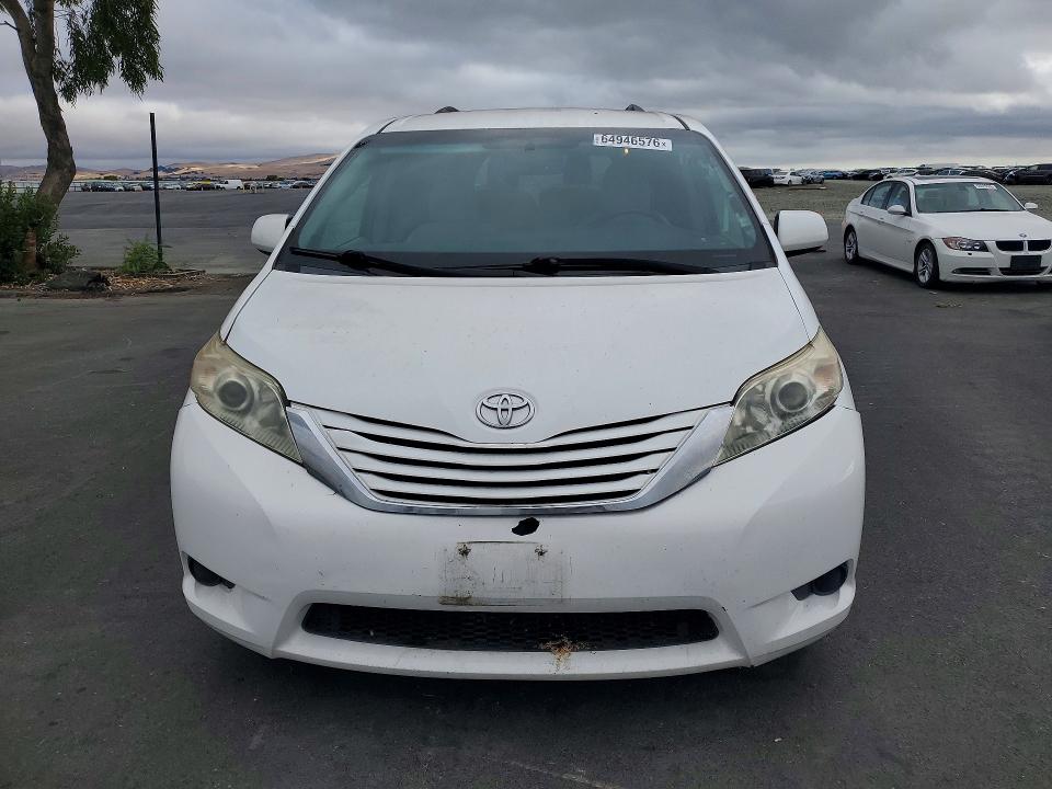 Aukcja sprzedaży 2015 Toyota Sienna, vin: 5TDKK3DCXFS677393, numer aukcji: 64946576