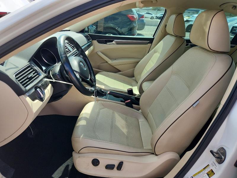 2017 Volkswagen Passat მანქანა იყიდება აუქციონზე, vin: 1VWDT7A31HC001370, აუქციონის ნომერი: 63477336