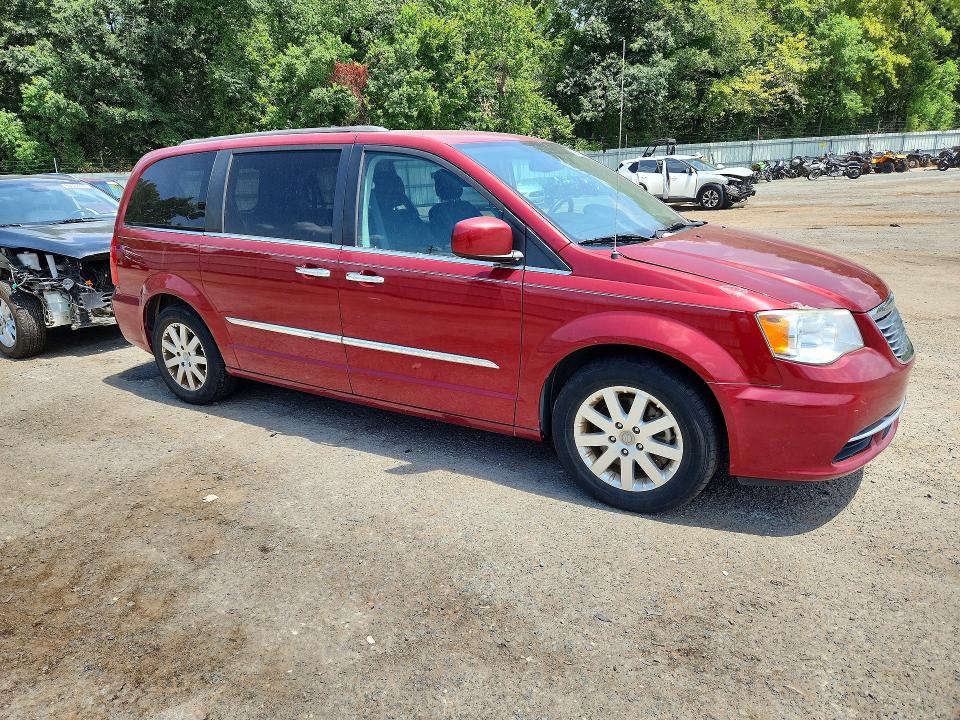2015 Chrysler Town & Country მანქანა იყიდება აუქციონზე, vin: 2C4RC1BG5FR657390, აუქციონის ნომერი: 61647006
