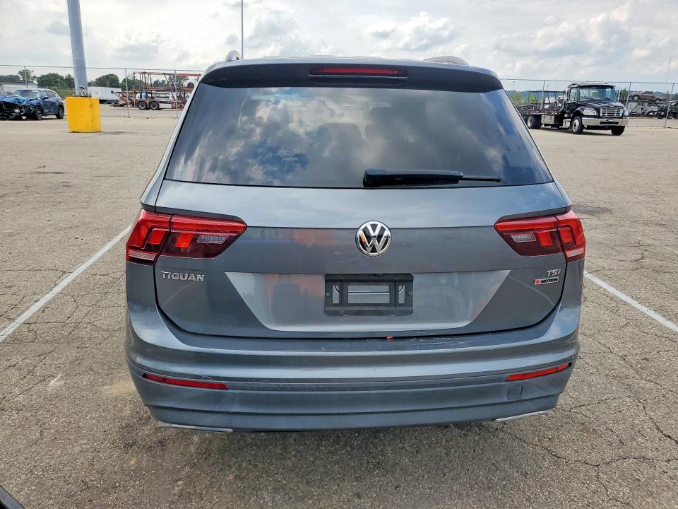 2018 Volkswagen Tiguan მანქანა იყიდება აუქციონზე, vin: 3VV0B7AX6JM055020, აუქციონის ნომერი: 64070196