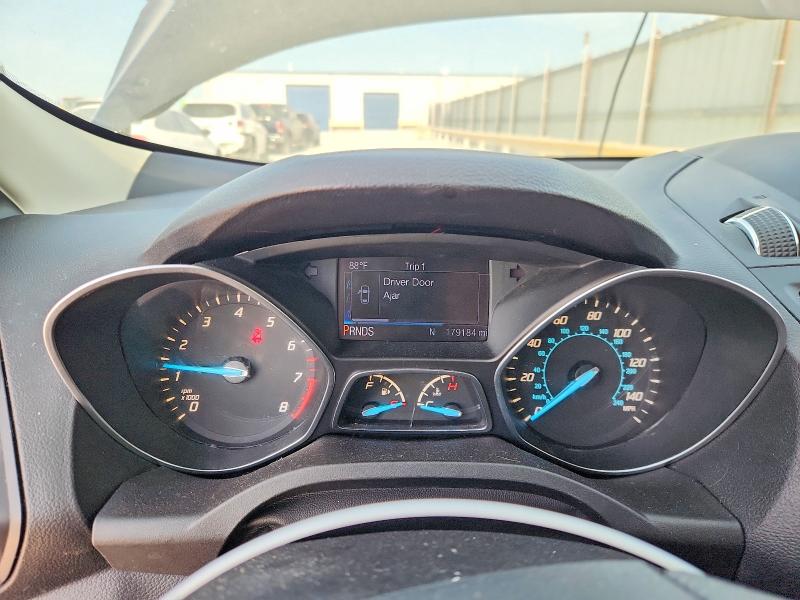 2016 Ford Escape მანქანა იყიდება აუქციონზე, vin: 1FMCU0G9XGUA00107, აუქციონის ნომერი: 64333546