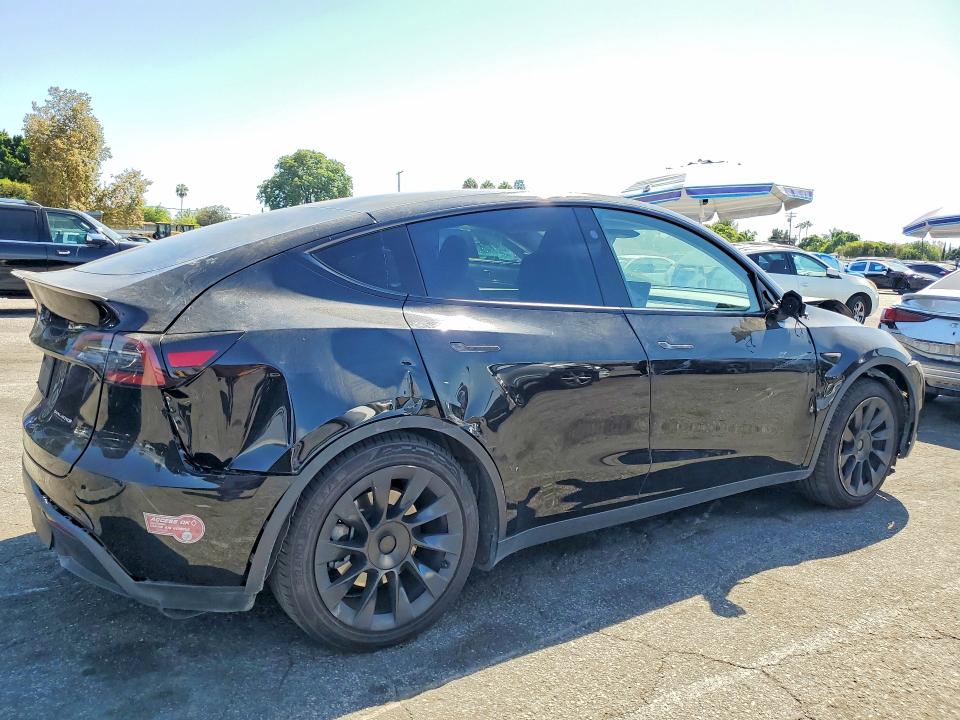 Auction sale of the 2024 Tesla Model Y, vin: 7SAYGDED3RF057666, lot number: 64684926