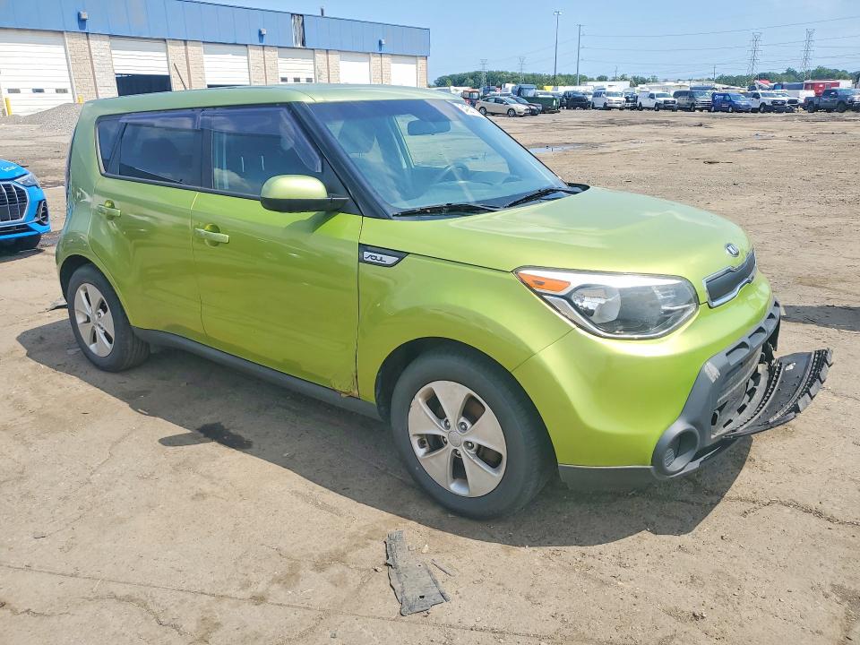 64201756 :رقم المزاد ، KNDJN2A25F7817241 vin ، 2015 Kia Soul مزاد بيع