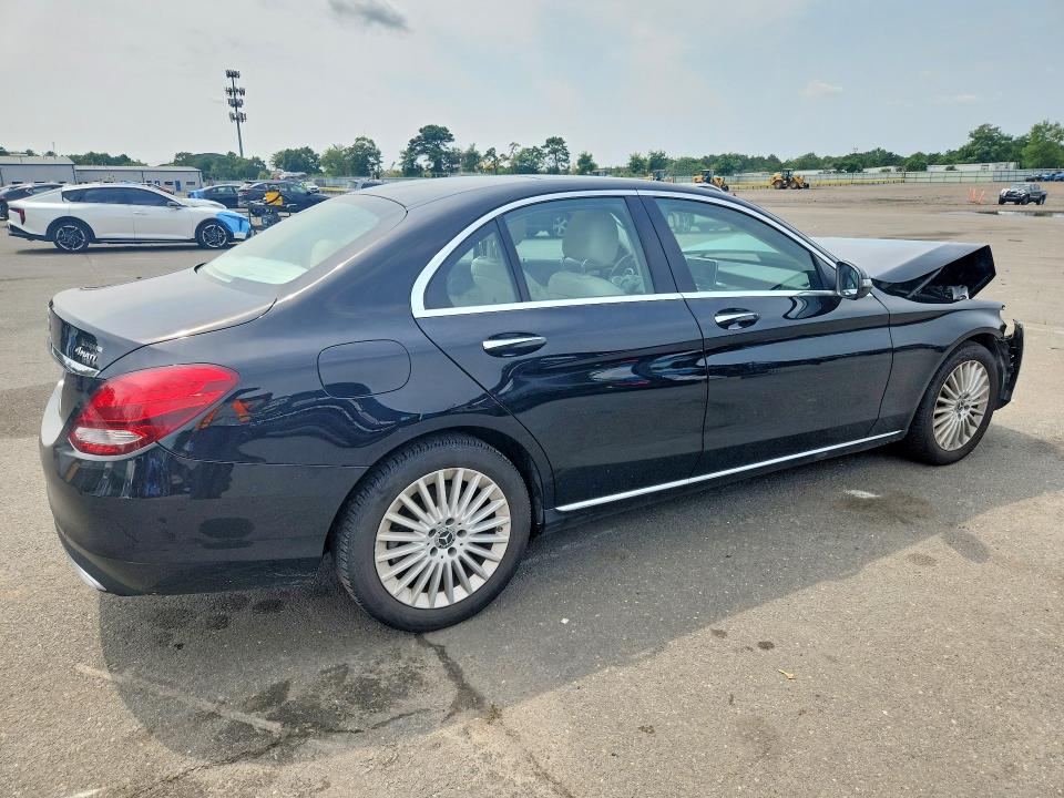 Aukcja sprzedaży 2017 Mercedes-benz C, vin: 55SWF4KB9HU215922, numer aukcji: 65104236