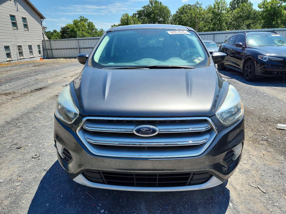 Продажа на аукционе авто 2017 Ford Escape, vin: 1FMCU9GDXHUD63811, номер лота: 62951616