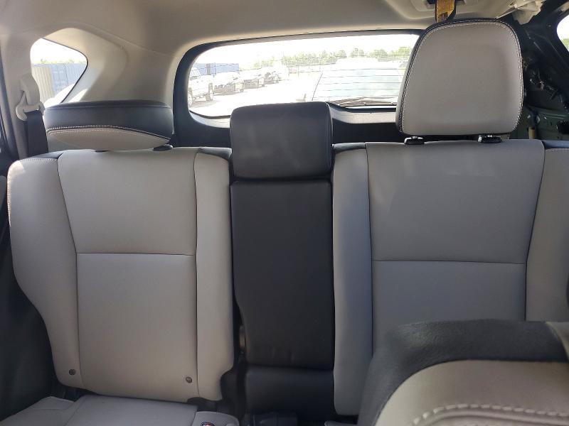 Продажа на аукционе авто 2017 Toyota Rav4, vin: JTMDFREV4HJ704121, номер лота: 63128856