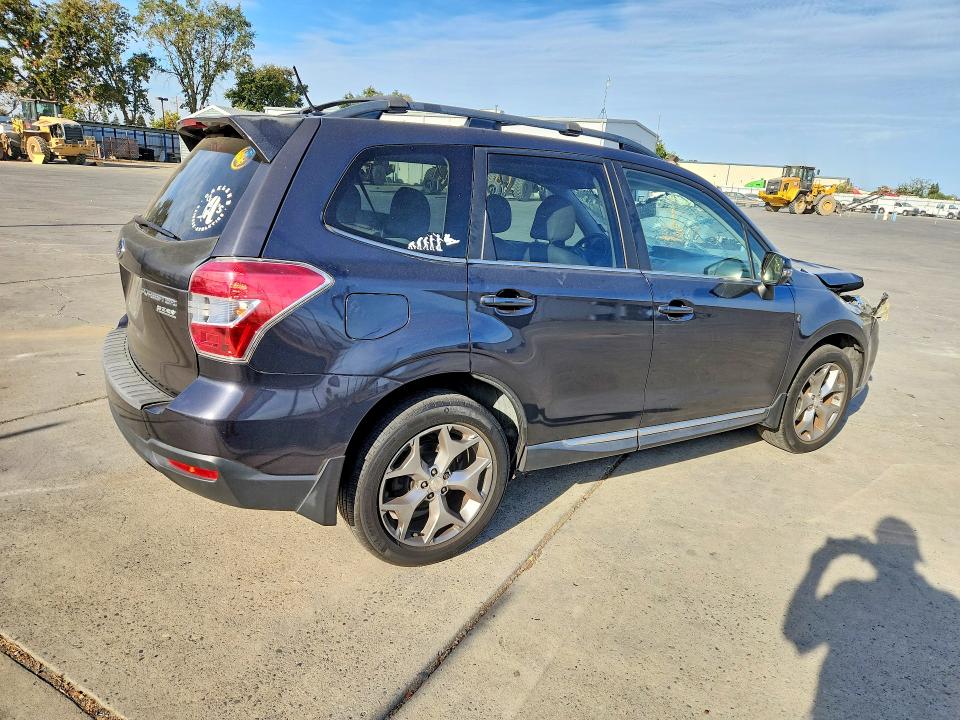 65226136 :رقم المزاد ، JF2SJAUC7FH456170 vin ، 2015 Subaru Forester مزاد بيع