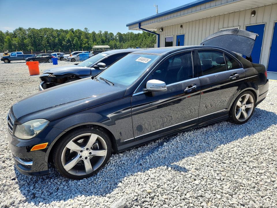 Продаж на аукціоні авто 2014 Mercedes-benz C, vin: WDDGF4HBXEA965093, номер лоту: 66466976