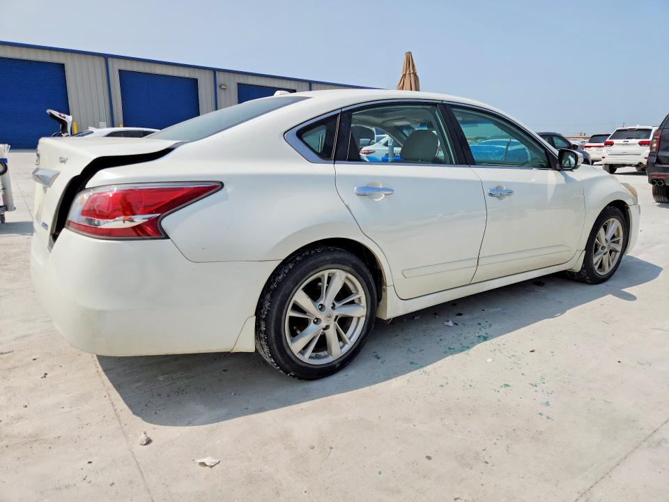 2014 Nissan Altima მანქანა იყიდება აუქციონზე, vin: 1N4AL3AP2EC412358, აუქციონის ნომერი: 63608886
