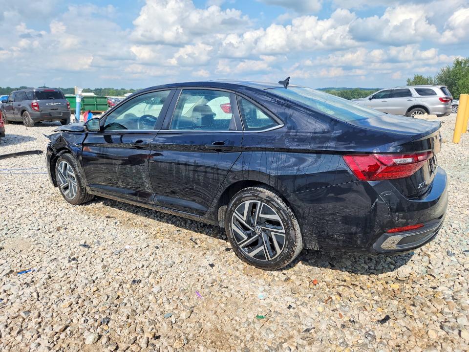 64414326 :رقم المزاد ، 3VWGM7BU9NM031566 vin ، 2022 Volkswagen Jetta مزاد بيع
