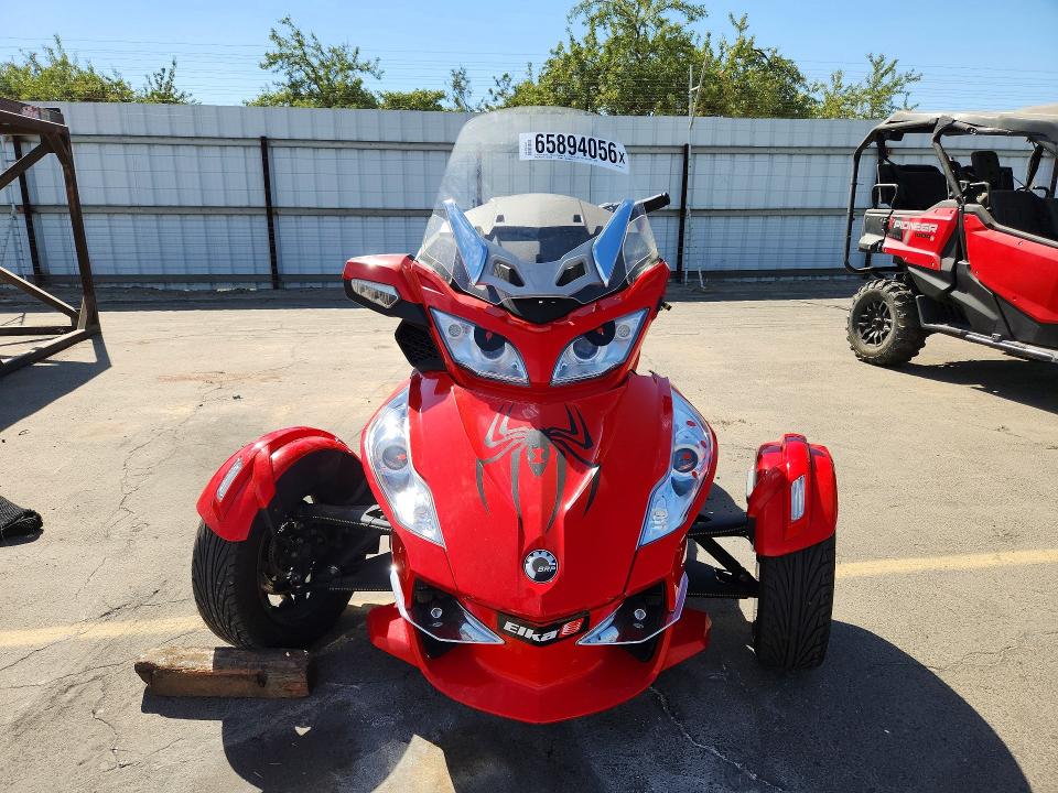 2013 Can-am Spyder Roadster მანქანა იყიდება აუქციონზე, vin: 2BXNBBC16DV001155, აუქციონის ნომერი: 65894056