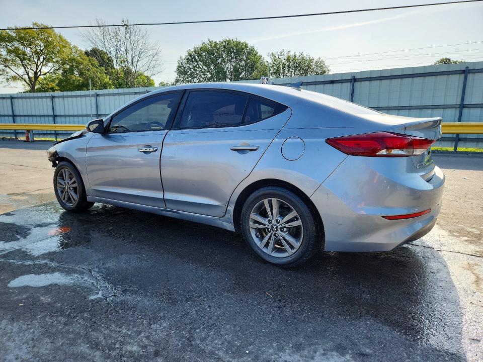 2017 Hyundai Elantra მანქანა იყიდება აუქციონზე, vin: 5NPD84LF2HH075735, აუქციონის ნომერი: 64629816
