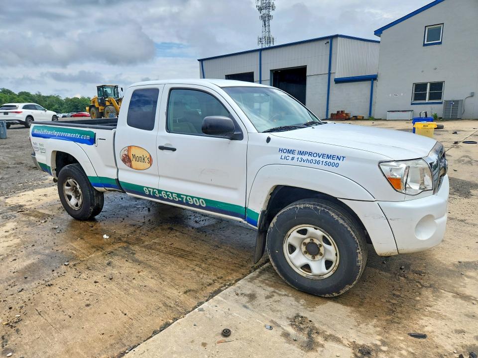 63846486 :رقم المزاد ، 5TFUU4ENXBX002852 vin ، 2011 Toyota Tacoma مزاد بيع