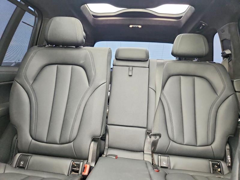64048586 :رقم المزاد ، 5UXCW2C06N9J48948 vin ، 2022 Bmw X7 مزاد بيع