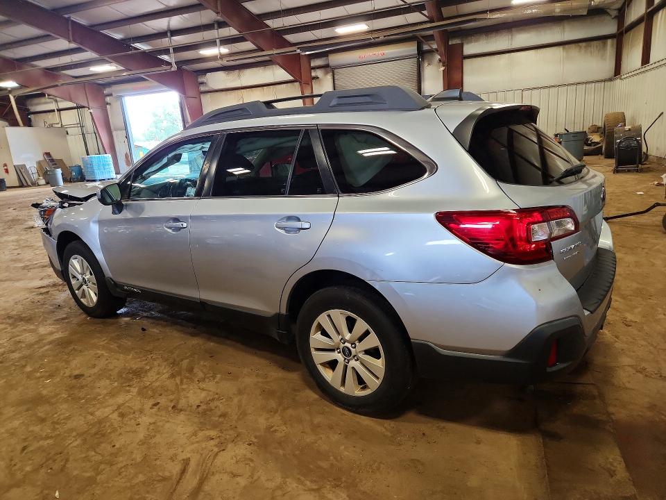 63734136 :رقم المزاد ، 4S4BSACC1J3379410 vin ، 2018 Subaru Outback مزاد بيع