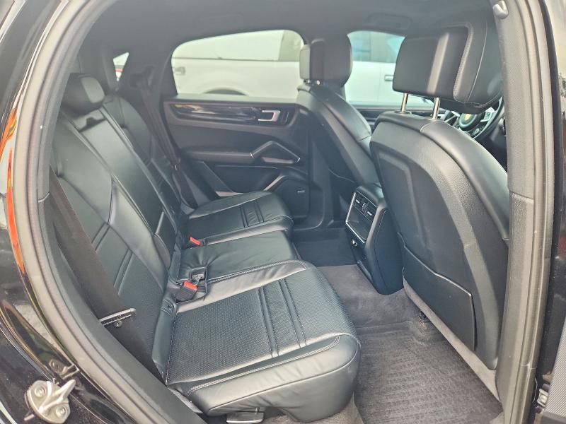 63913716 :رقم المزاد ، WP1BE2AY7MDA44164 vin ، 2021 Porsche Cayenne مزاد بيع